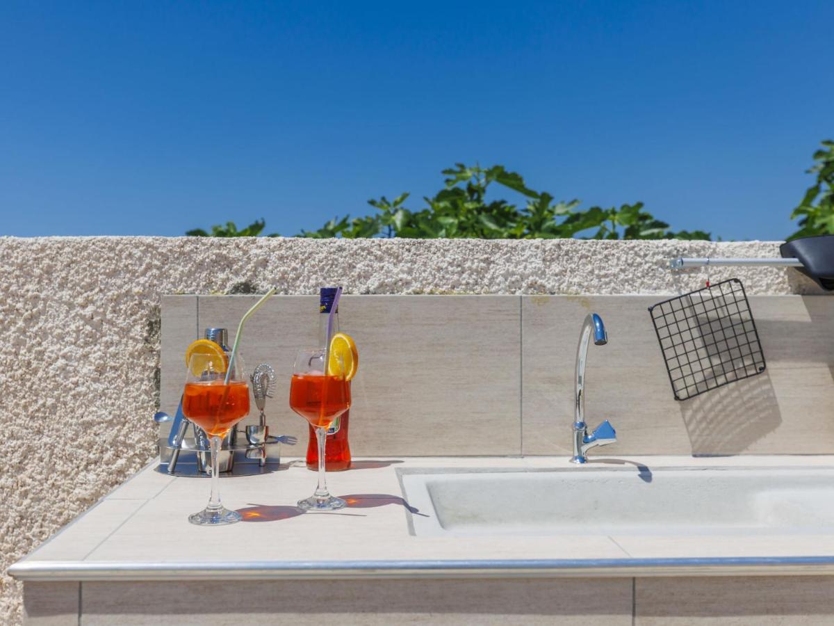 Vakantiehuis Dora By Interhome *